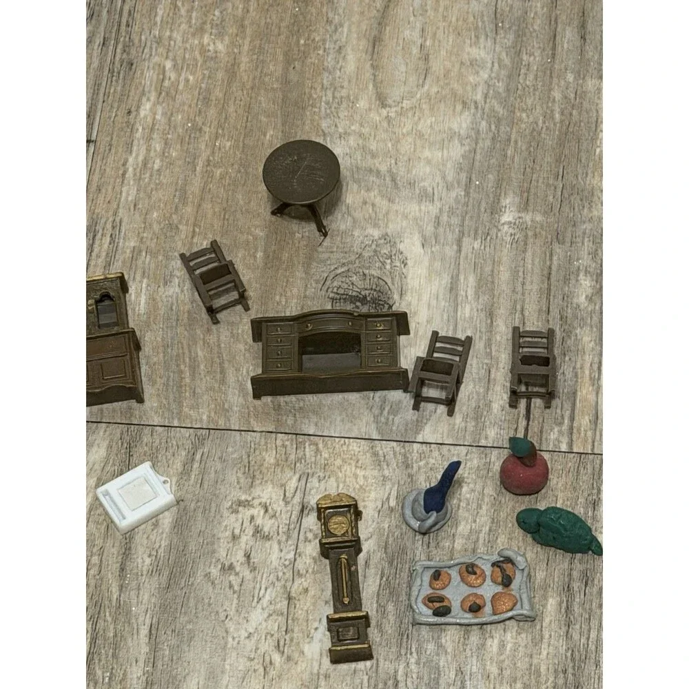 Vtg Lot 17 Piece Mismatched Dollhouse Bathroom Furniture Decorative Decor -Clock